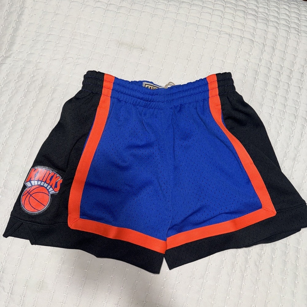 Woman's Shorts Mitchell & Ness NBA Jump Shot Short New York Knicks S NWT Sporty
